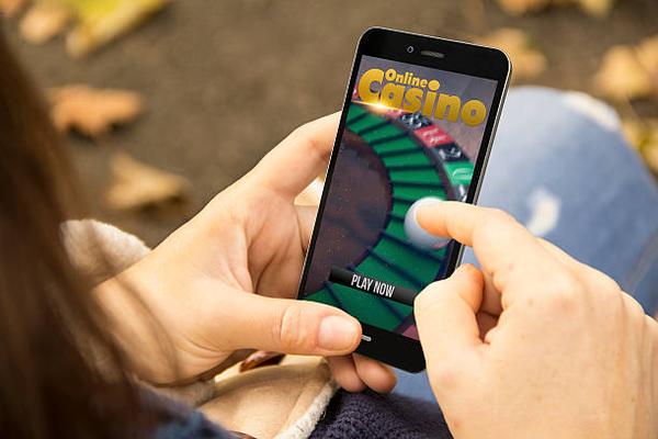 How to Compare Website Features Across 토토사이트 Platforms