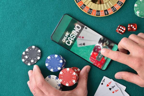 Explore Skillful Poker Game Formats through the best online casino sites Singapore for Enthusiasts